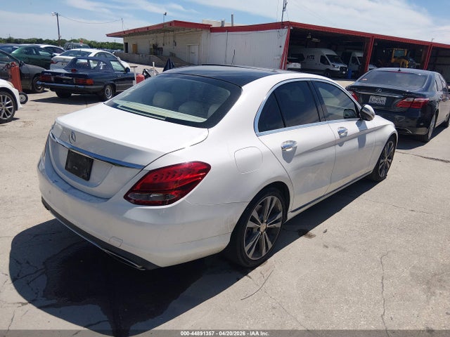 2016 Mercedes-benz C 300 Luxury/sport მანქანა იყიდება აუქციონზე, vin: 55SWF4JB6GU144419, აუქციონის ნომერი: 44891357