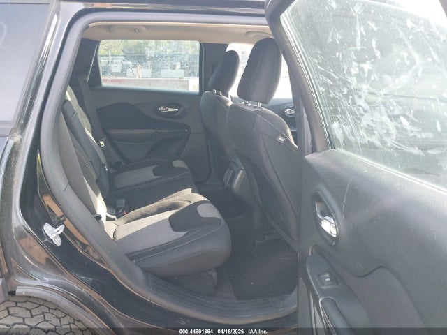 2015 Jeep Cherokee Sport მანქანა იყიდება აუქციონზე, vin: 1C4PJLAB1FW721253, აუქციონის ნომერი: 44891364