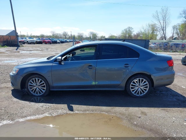 2011 Volkswagen Jetta 2.5l Sel მანქანა იყიდება აუქციონზე, vin: 3VWGX7AJ5BM329056, აუქციონის ნომერი: 44891370
