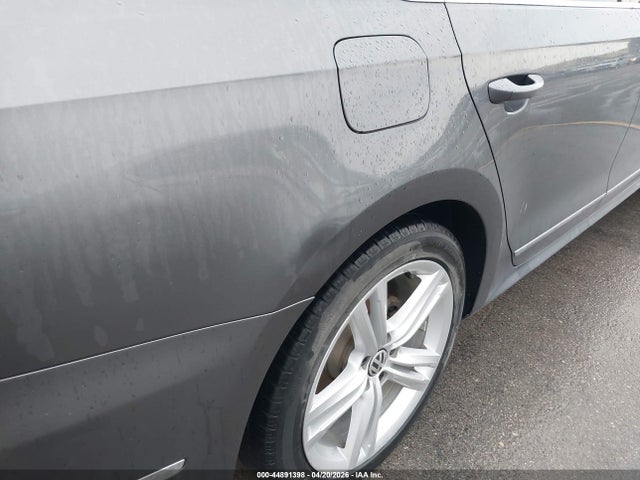 Продаж на аукціоні авто 2014 Volkswagen Passat 2.0l Tdi Sel Premium, vin: 1VWCN7A39EC045344, номер лоту: 44891398