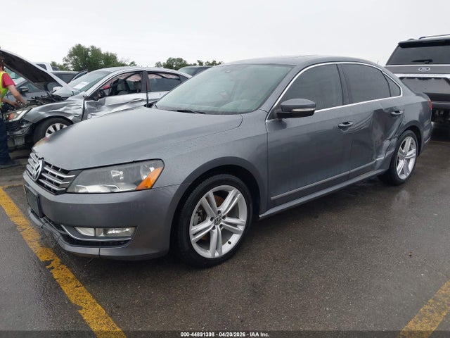 Продаж на аукціоні авто 2014 Volkswagen Passat 2.0l Tdi Sel Premium, vin: 1VWCN7A39EC045344, номер лоту: 44891398