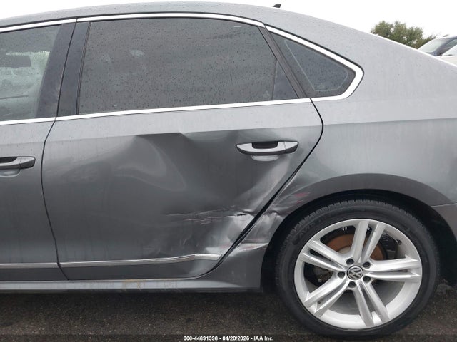 Продаж на аукціоні авто 2014 Volkswagen Passat 2.0l Tdi Sel Premium, vin: 1VWCN7A39EC045344, номер лоту: 44891398