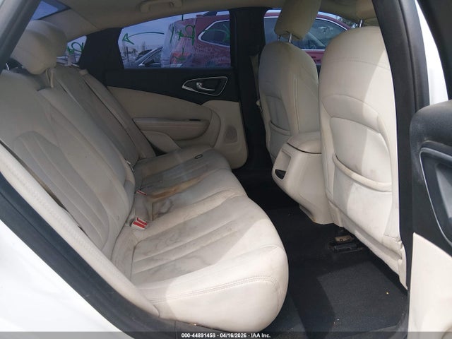 2015 Chrysler 200 Limited მანქანა იყიდება აუქციონზე, vin: 1C3CCCAB4FN529764, აუქციონის ნომერი: 44891458