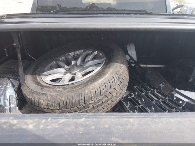 3GCUYDED7LG323572 Chevrolet Silverado 1500 4wd Short Bed Lt