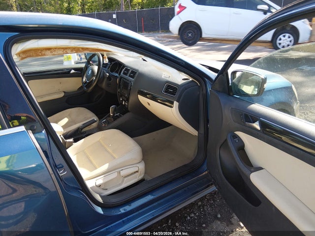 Aukcja sprzedaży 2016 Volkswagen Jetta 1.8t Sel, vin: 3VWL17AJ0GM415107, numer aukcji: 44891553