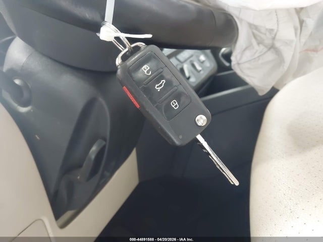 Продаж на аукціоні авто 2017 Volkswagen Jetta 1.4t Se, vin: 3VWDB7AJ2HM231516, номер лоту: 44891588