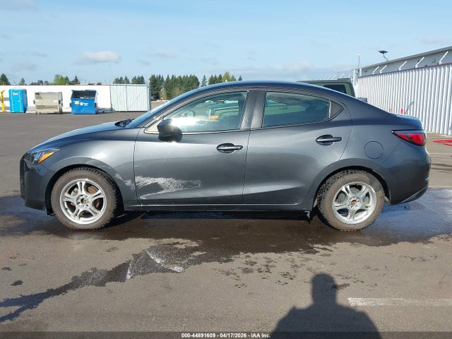 3MYDLBYV0HY151847 Toyota YARIS IA