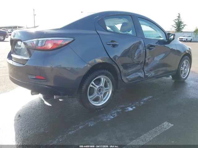 3MYDLBYV0HY151847 Toyota YARIS IA