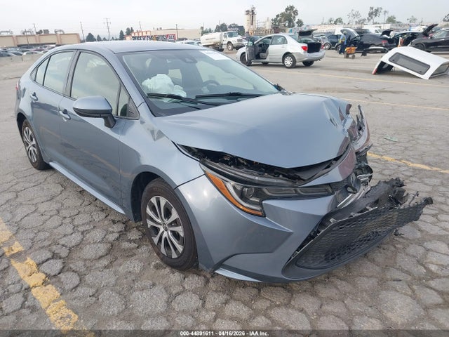 Toyota Corolla Hybrid Le 2022 JTDEAMDEXN3004353 главное изображение