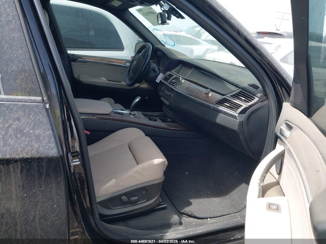 44891621 :رقم المزاد ، 5UXZW0C57BL662669 vin ، 2011 Bmw X5 Xdrive35d مزاد بيع