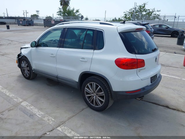 Aukcja sprzedaży 2016 Volkswagen Tiguan Se, vin: WVGAV7AX0GW501869, numer aukcji: 44891631