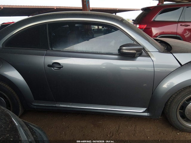 3VWF17ATXGM636678 Volkswagen Beetle 1.8t Classic
