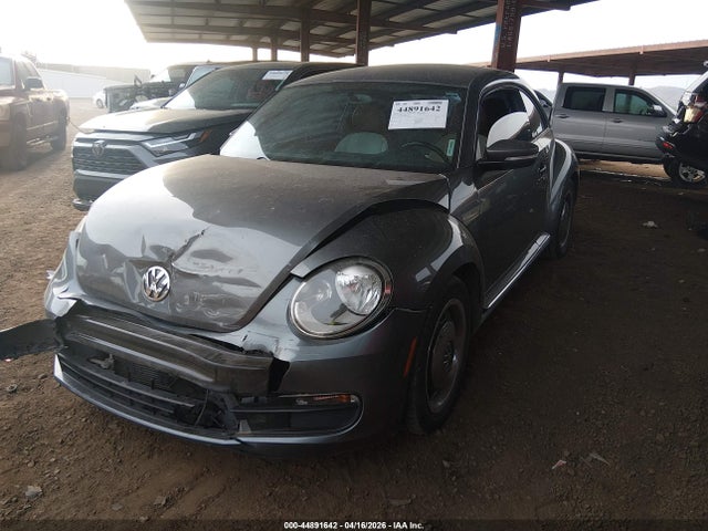 3VWF17ATXGM636678 Volkswagen Beetle 1.8t Classic
