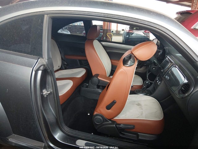 3VWF17ATXGM636678 Volkswagen Beetle 1.8t Classic