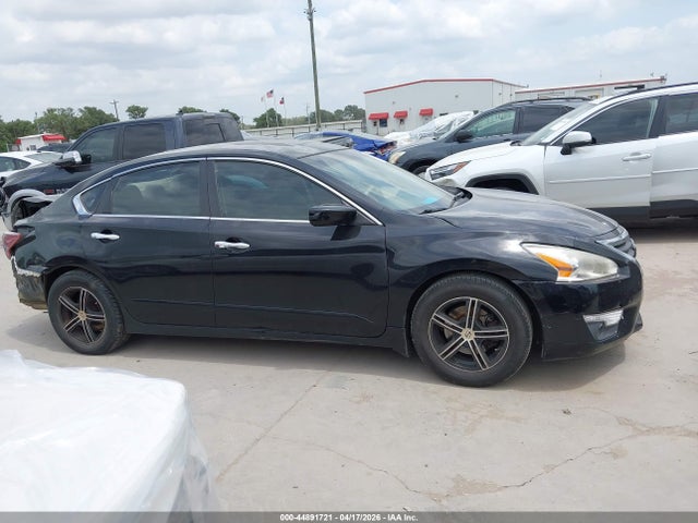 2014 Nissan Altima 2.5 S მანქანა იყიდება აუქციონზე, vin: 1N4AL3AP5EN241805, აუქციონის ნომერი: 44891721