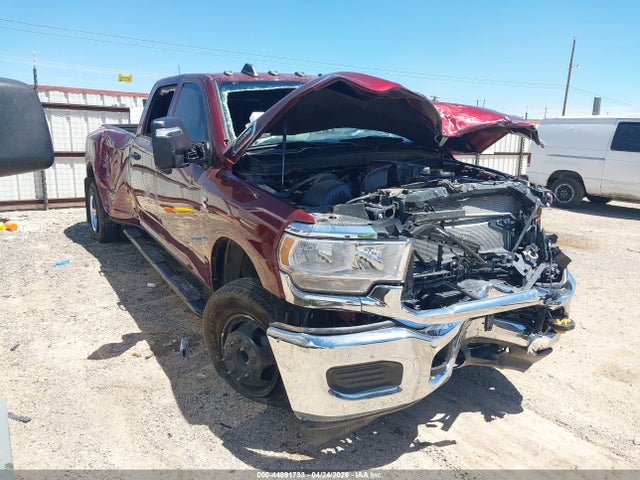 44891733 :رقم المزاد ، 3C63RRGL5RG360761 vin ، 2024 Ram 3500 Tradesman  4x4 8' Box مزاد بيع