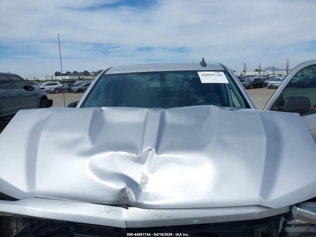 Chevrolet Silverado 1500 Custom 2018 3GCPCPECXJG527333 Image 10