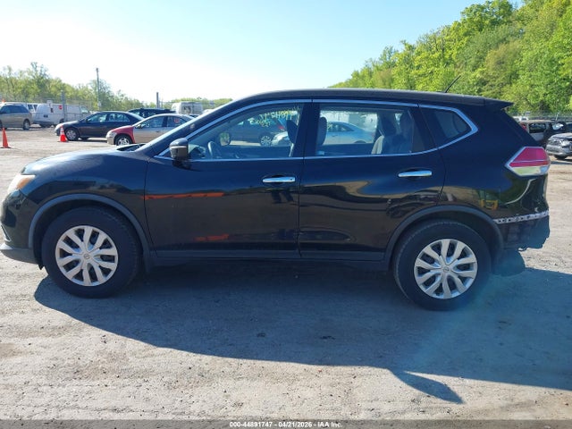 2015 Nissan Rogue S მანქანა იყიდება აუქციონზე, vin: KNMAT2MV3FP588876, აუქციონის ნომერი: 44891747