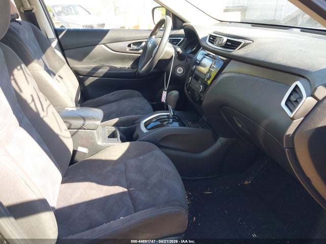 2015 Nissan Rogue S მანქანა იყიდება აუქციონზე, vin: KNMAT2MV3FP588876, აუქციონის ნომერი: 44891747