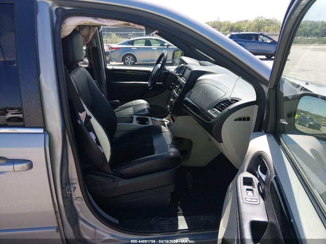 44891756 :رقم المزاد ، 2C4RDGCG6HR612329 vin ، 2017 Dodge Grand Caravan Sxt مزاد بيع