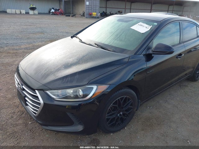 5NPD84LF8JH385829 Hyundai ELANTRA SEL