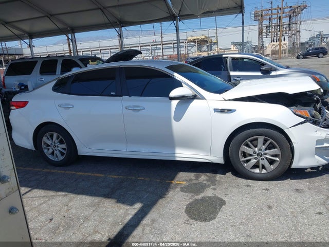 Продаж на аукціоні авто 2016 Kia Optima Lx, vin: KNAGT4L31G5071818, номер лоту: 44891784