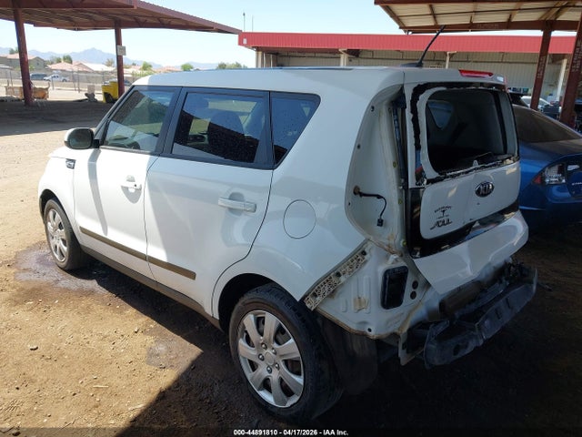 KNDJN2A29F7812740 KIA Soul