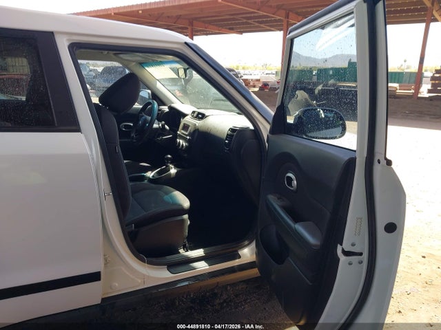 KNDJN2A29F7812740 KIA Soul
