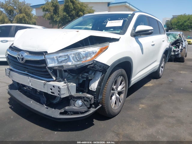 5TDKKRFH4FS110379 Toyota Highlander Xle V6