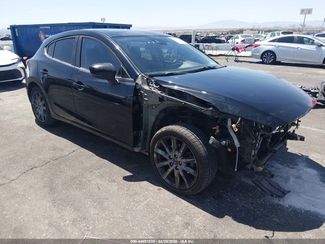 3MZBN1L32JM264919 Mazda Mazda3 Touring