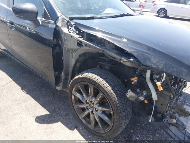 Mazda Mazda3 Touring 2018 3MZBN1L32JM264919 Image 19