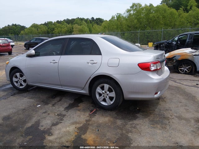 Продаж на аукціоні авто 2011 Toyota Corolla Le, vin: 2T1BU4EE8BC552959, номер лоту: 44891858