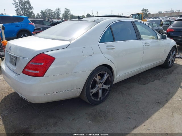 2012 MERCEDES-BENZ S 550 WDDNG7DB7CA469077 Photo 3