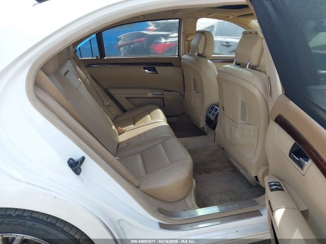 2012 MERCEDES-BENZ S 550 WDDNG7DB7CA469077 Photo 7
