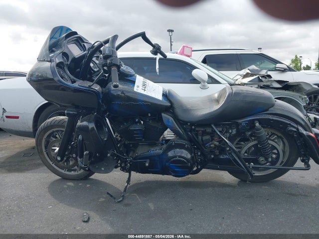 Harley-Davidson Fltrx Road Glide 2016 1HD1KHM11GB637489 Image 13