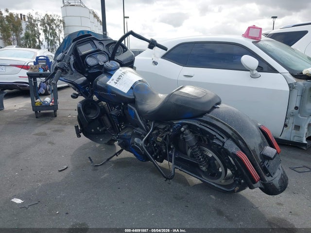 Harley-Davidson Fltrx Road Glide 2016 1HD1KHM11GB637489 Image 3