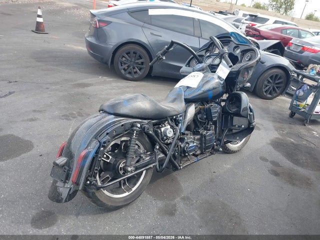 Harley-Davidson Fltrx Road Glide 2016 1HD1KHM11GB637489 Image 4