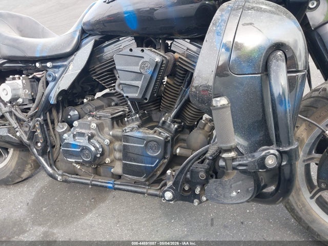 Harley-Davidson Fltrx Road Glide 2016 1HD1KHM11GB637489 Image 8