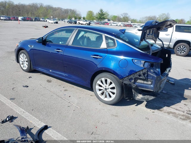 Продажа на аукционе авто 2018 Kia Optima S, vin: 5XXGT4L3XJG194457, номер лота: 44891900