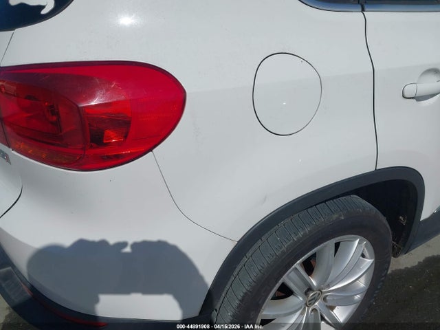 44891908 :رقم المزاد ، WVGAV3AX8DW559801 vin ، 2013 Volkswagen Tiguan Se مزاد بيع