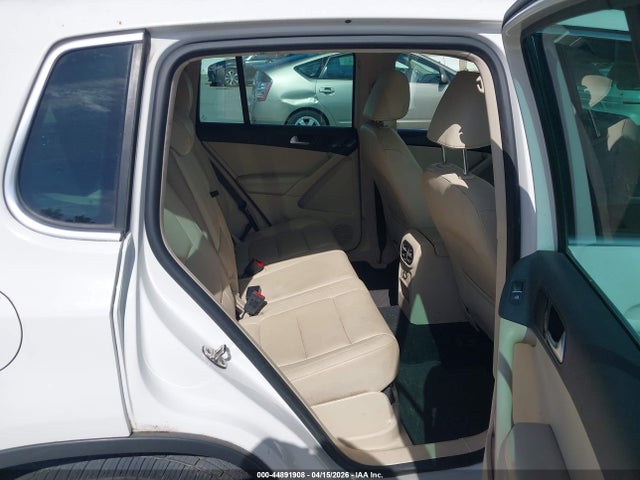 44891908 :رقم المزاد ، WVGAV3AX8DW559801 vin ، 2013 Volkswagen Tiguan Se مزاد بيع