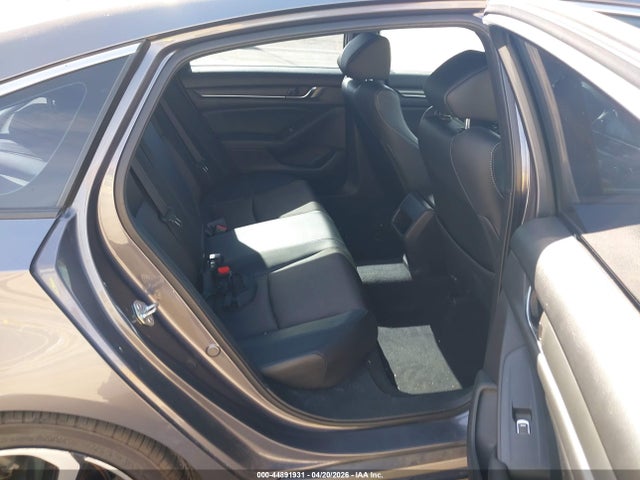 1HGCV1F32JA222218 Honda Accord Sport