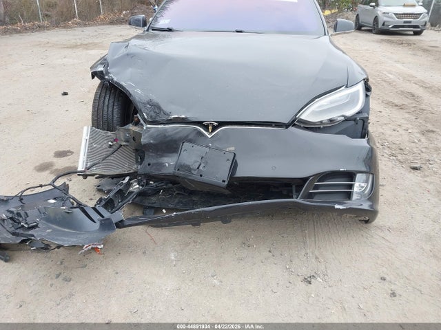 Tesla Model S 60d/70d/75d/85d/90d 2016 5YJSA1E20GF168092 Image 6