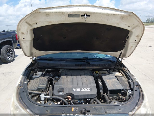 44891935 :رقم المزاد ، 1G4GE5ED2BF312602 vin ، 2011 Buick Lacrosse Cxs مزاد بيع