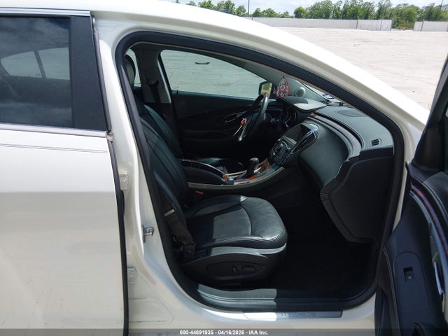 44891935 :رقم المزاد ، 1G4GE5ED2BF312602 vin ، 2011 Buick Lacrosse Cxs مزاد بيع