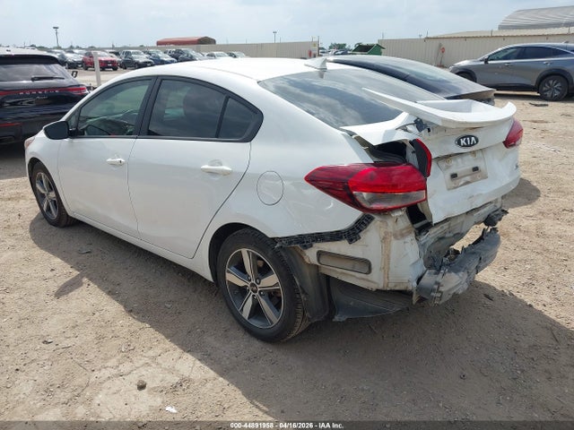 Aukcja sprzedaży 2018 Kia Forte S, vin: 3KPFL4A70JE261285, numer aukcji: 44891958