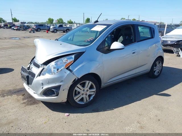 KL8CB6S92FC726240 Chevrolet Spark Ls Cvt