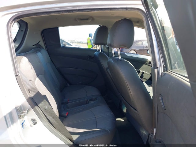 KL8CB6S92FC726240 Chevrolet Spark Ls Cvt