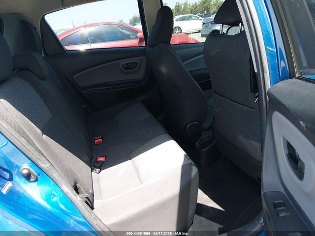 VNKKTUD34FA032438 Toyota YARIS L
