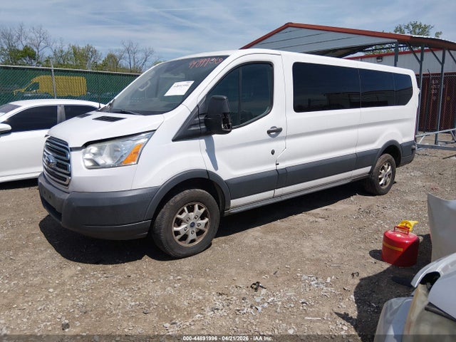 44891996 :رقم المزاد ، 1FBZX2YM0FKA55460 vin ، 2015 Ford Transit-350 Xlt مزاد بيع